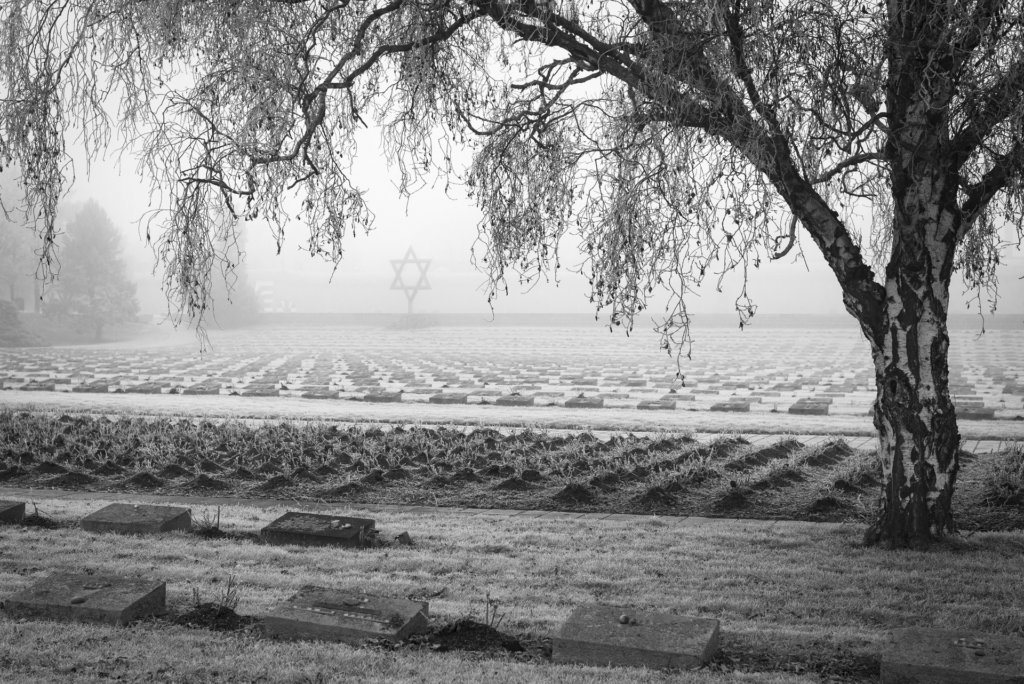 Theresienstadt - Kleine Festung - Friedhof und Gedenkstätte